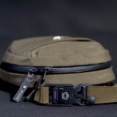 Consul Pentagon Vertical Sling Pouch