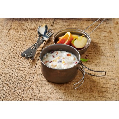 Semolina Pudding W Fruits Trek'N Eat